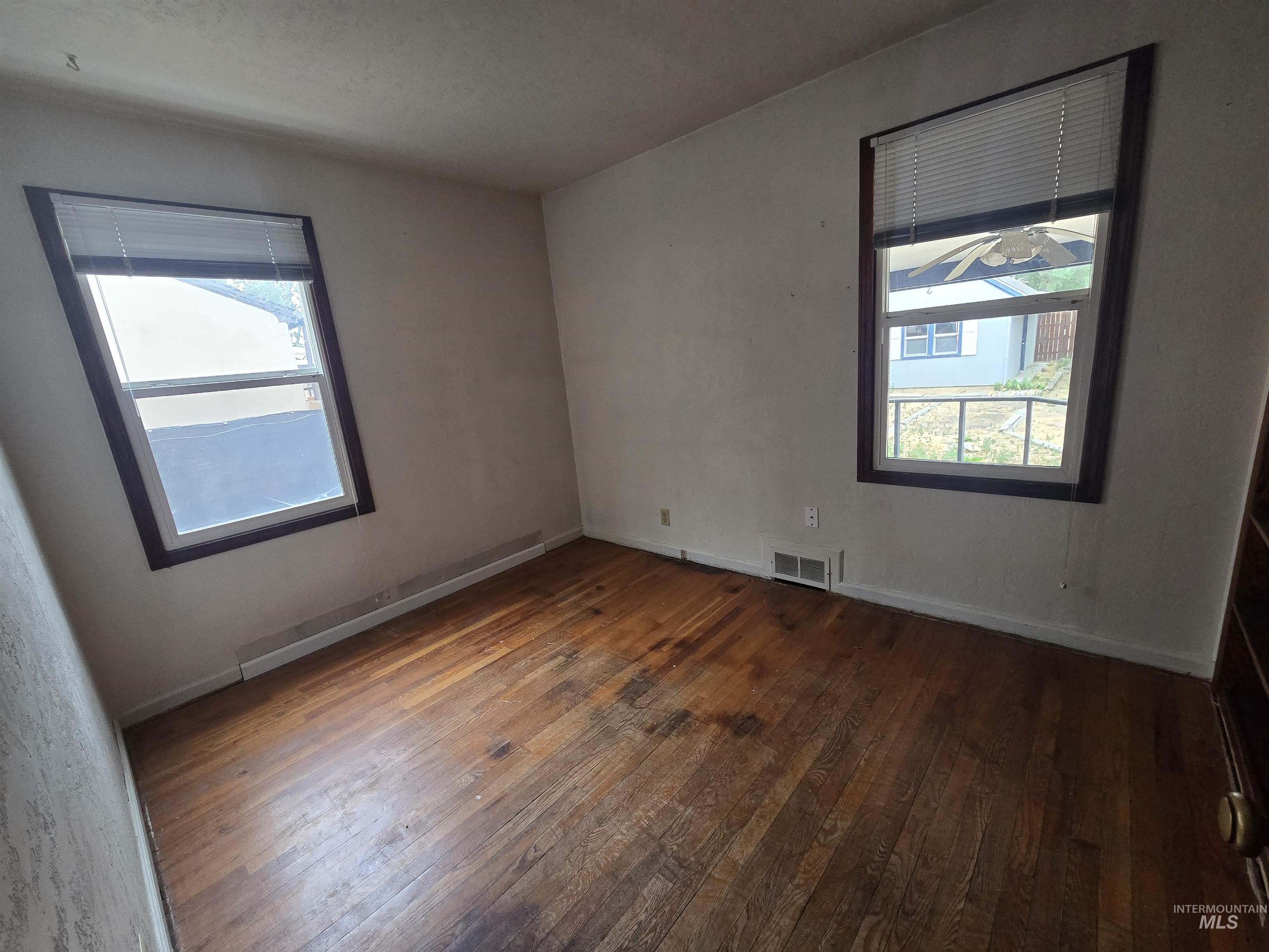 1110 Washington St Property Photo 11