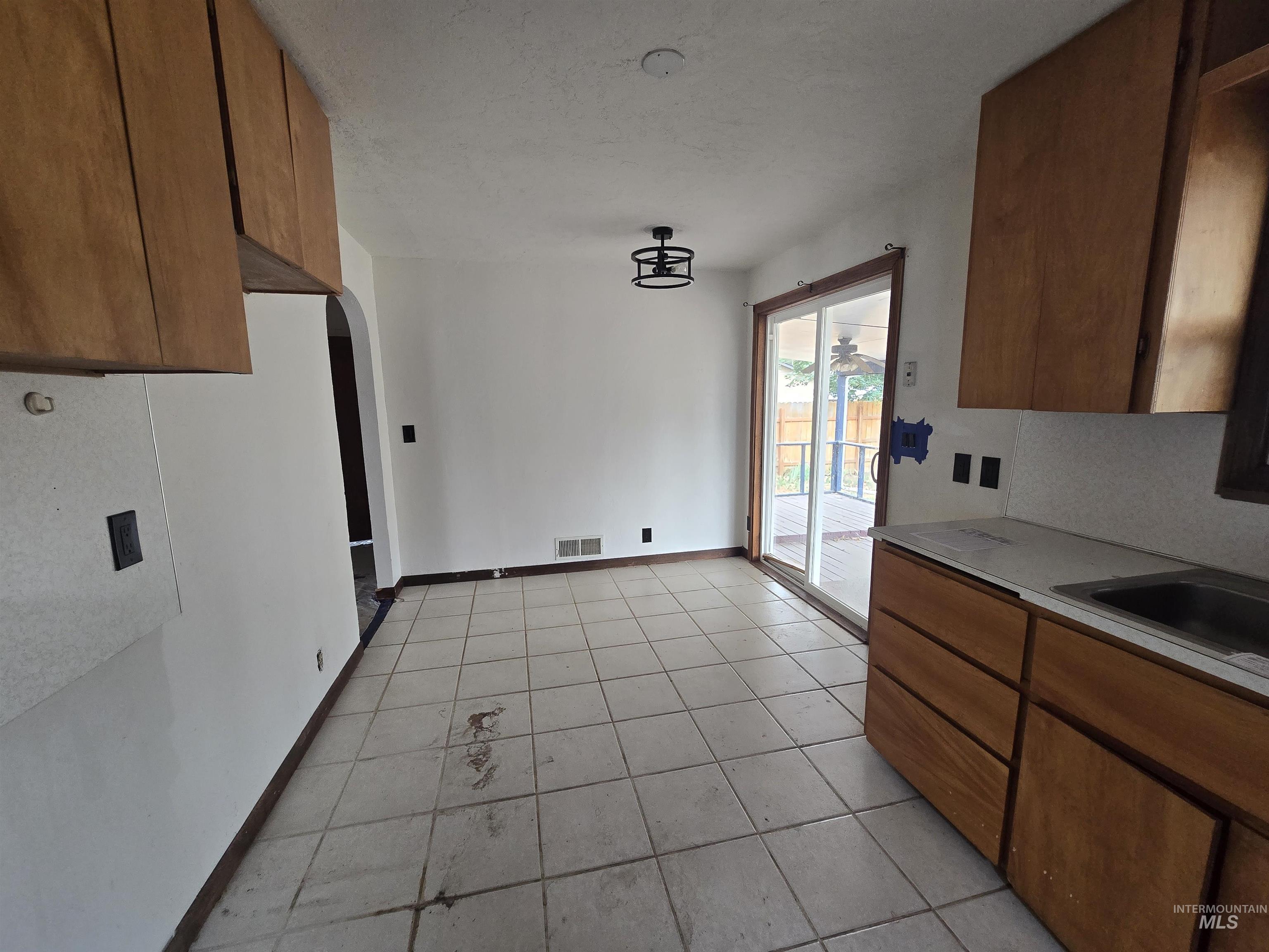 1110 Washington St Property Photo 15