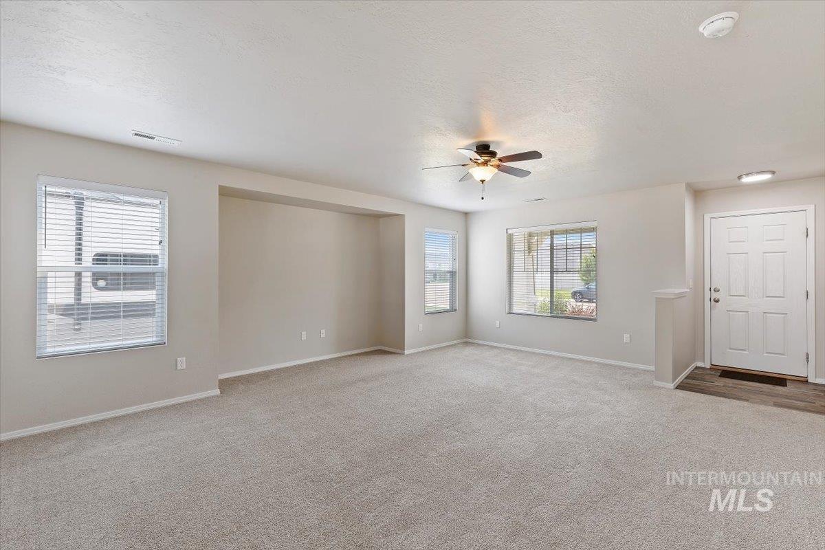 15584 Teita Way Property Photo 8