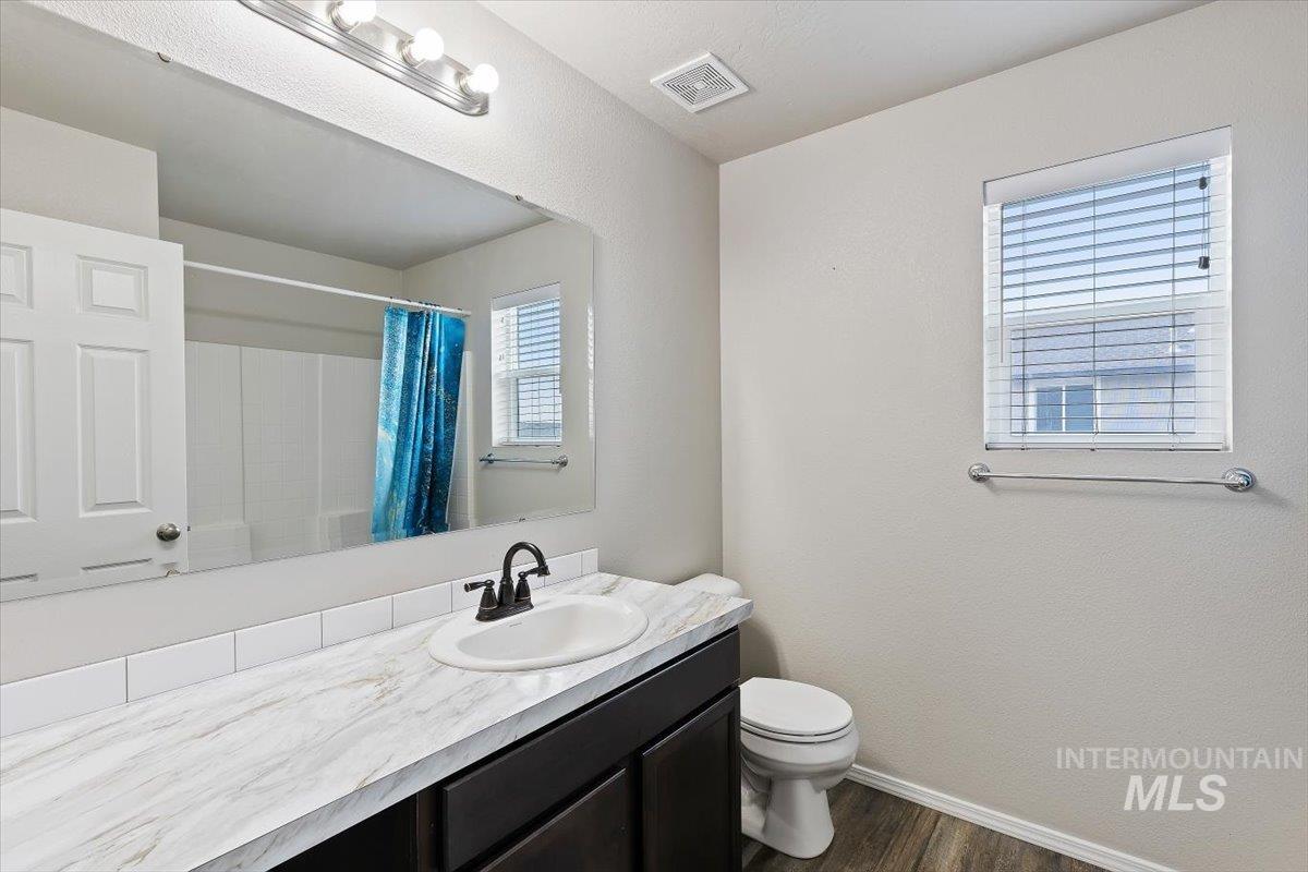 15584 Teita Way Property Photo 21