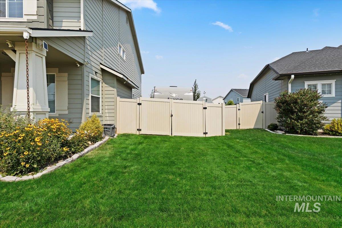 15584 Teita Way Property Photo 36