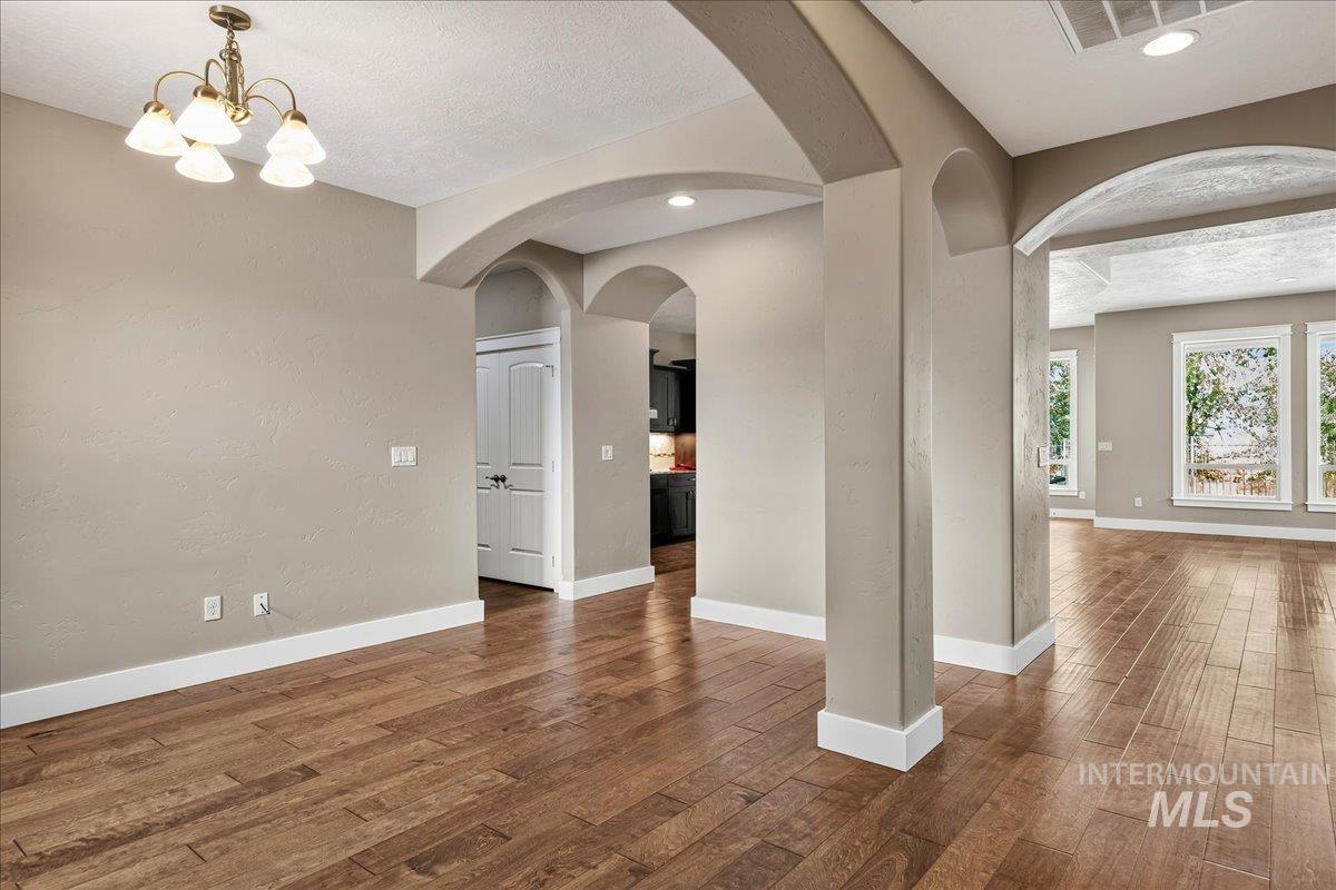8848 W Ben Street Property Photo 5