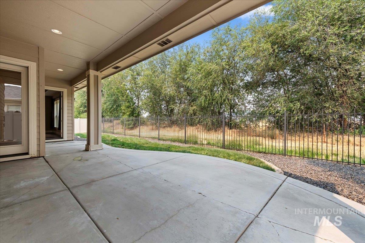 8848 W Ben Street Property Photo 35