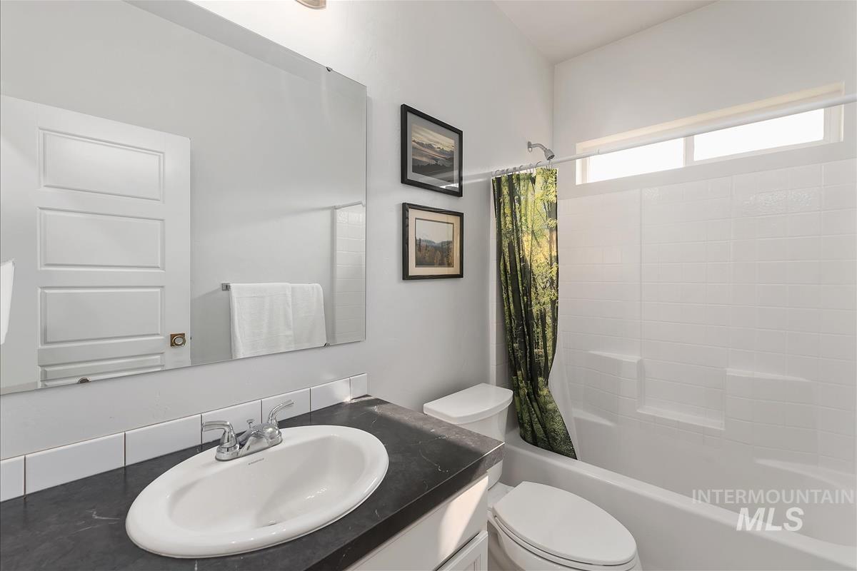 827 N Chastain Ln Property Photo 21