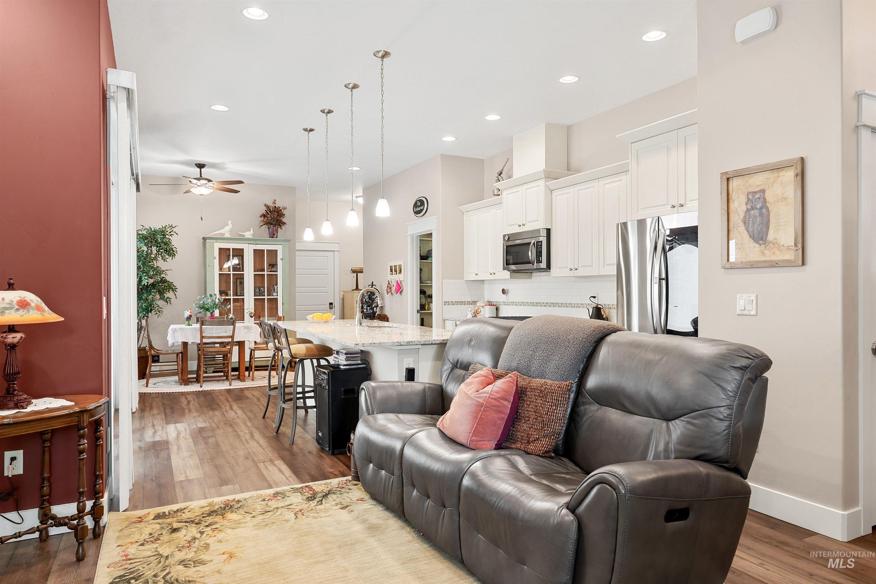 1166 E Lone Shore Drive Property Photo 8