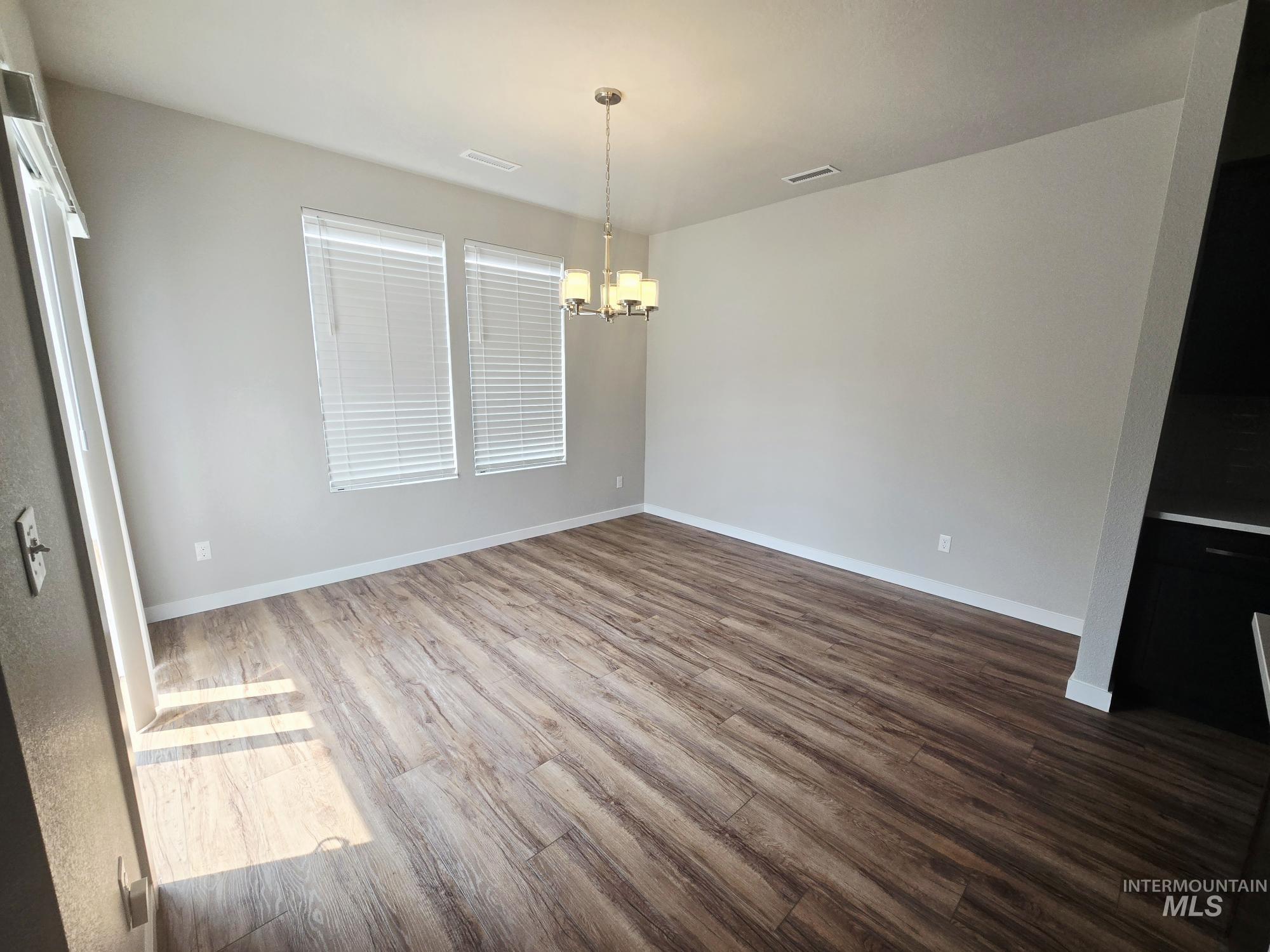 5333 N Adale Ave Property Photo 8