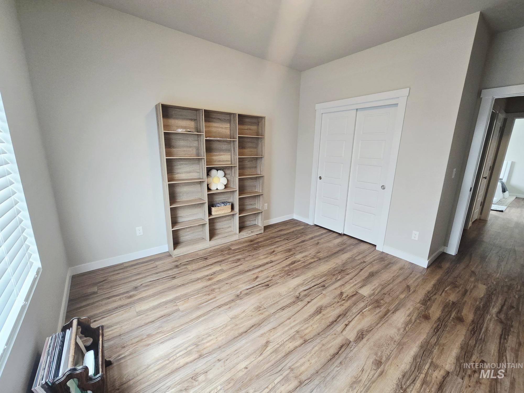 5333 N Adale Ave Property Photo 9