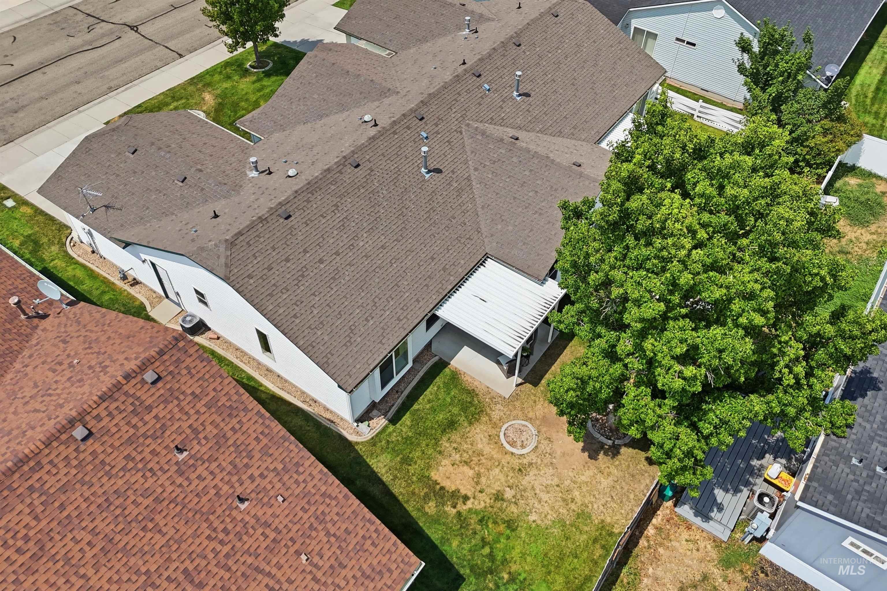 1884 N Buena Vista Ave. Property Photo 13