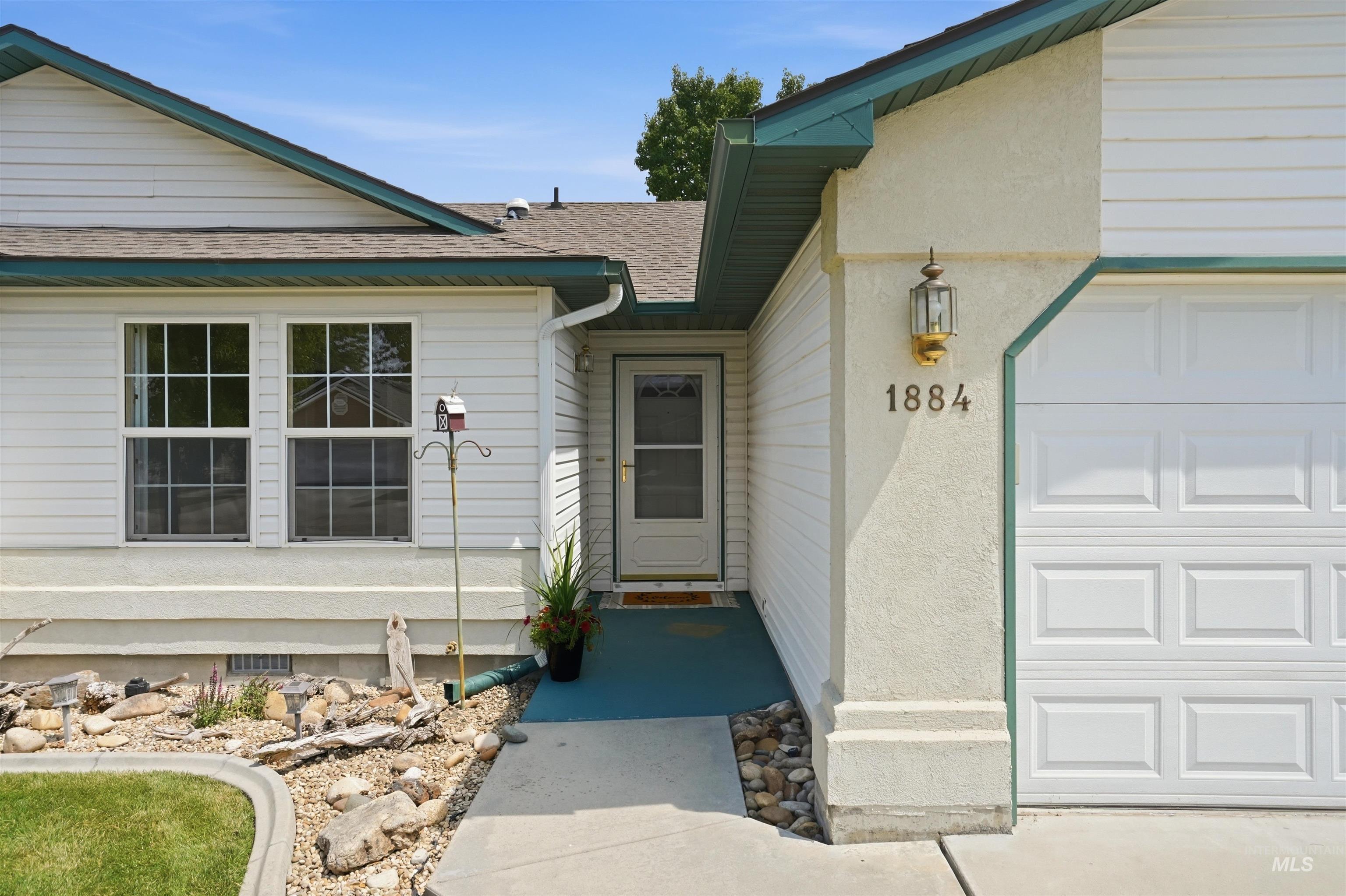 1884 N Buena Vista Ave. Property Photo 32