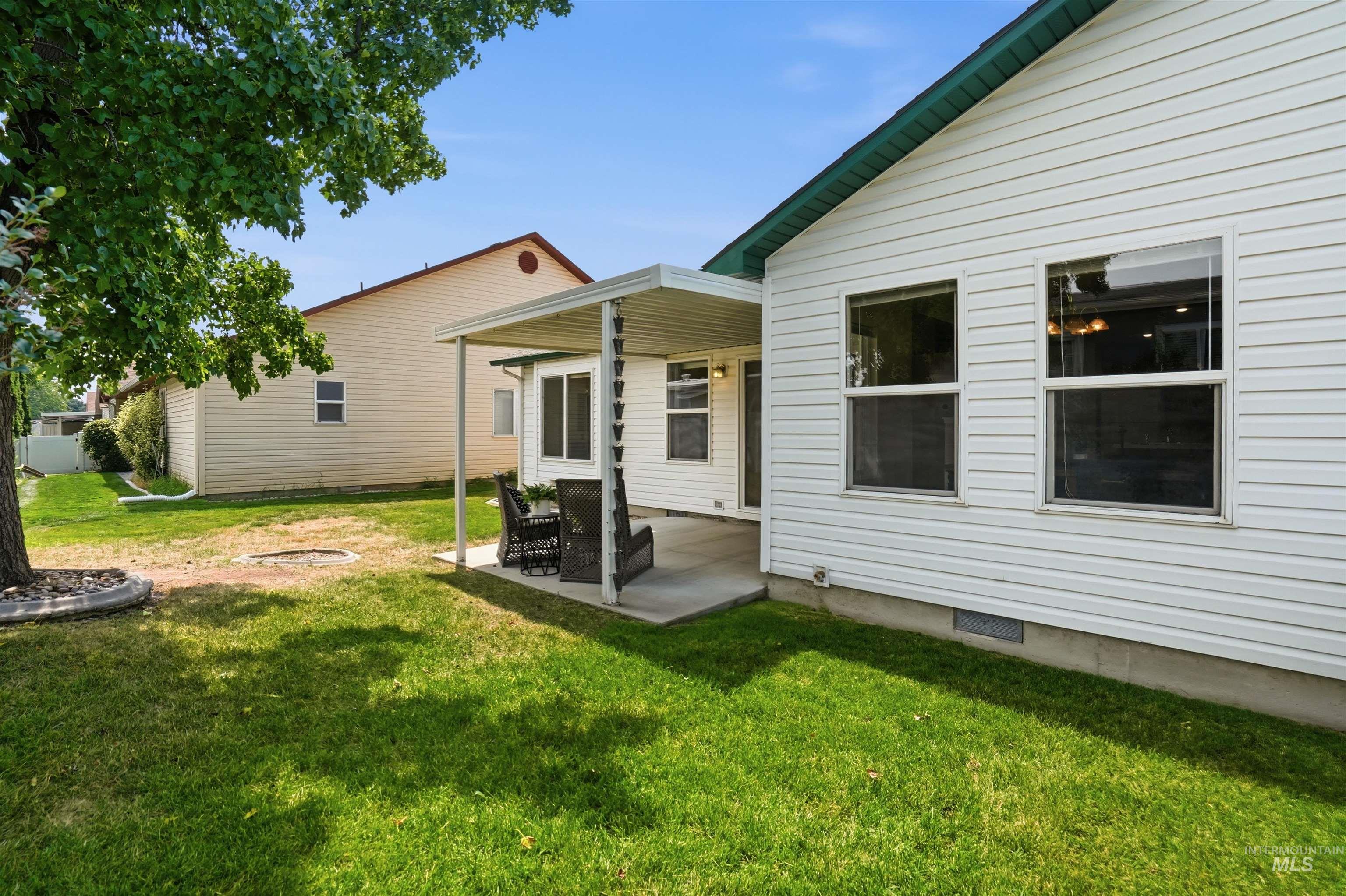 1884 N Buena Vista Ave. Property Photo 33