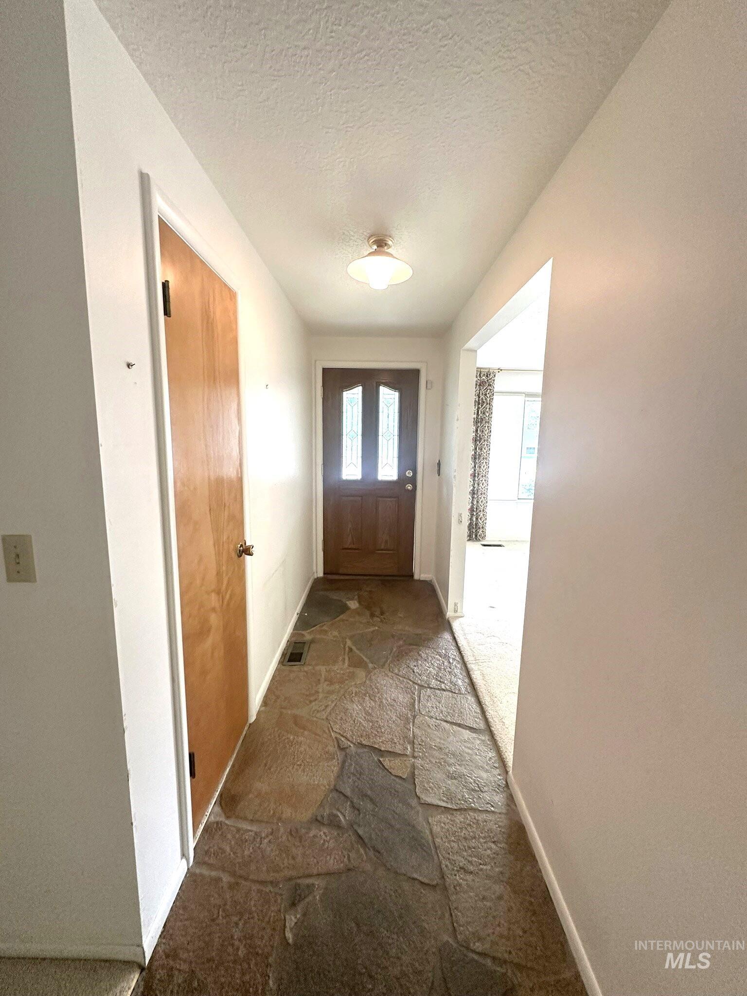 4821 N Parkwood Property Photo 7