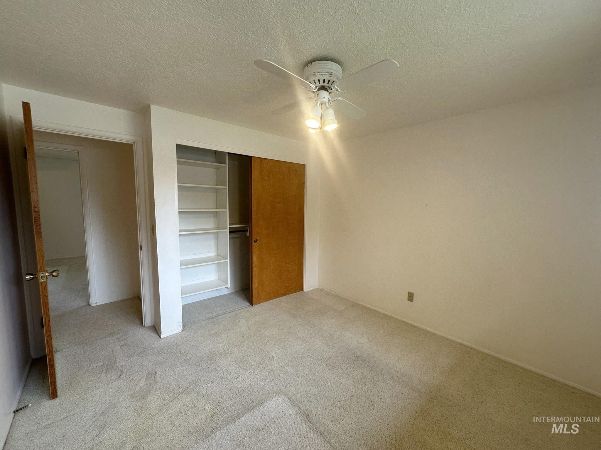 4821 N Parkwood Property Photo 16