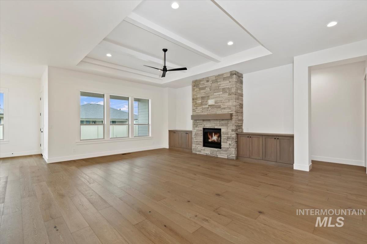 2090 N Ryde Ave. Property Photo 7