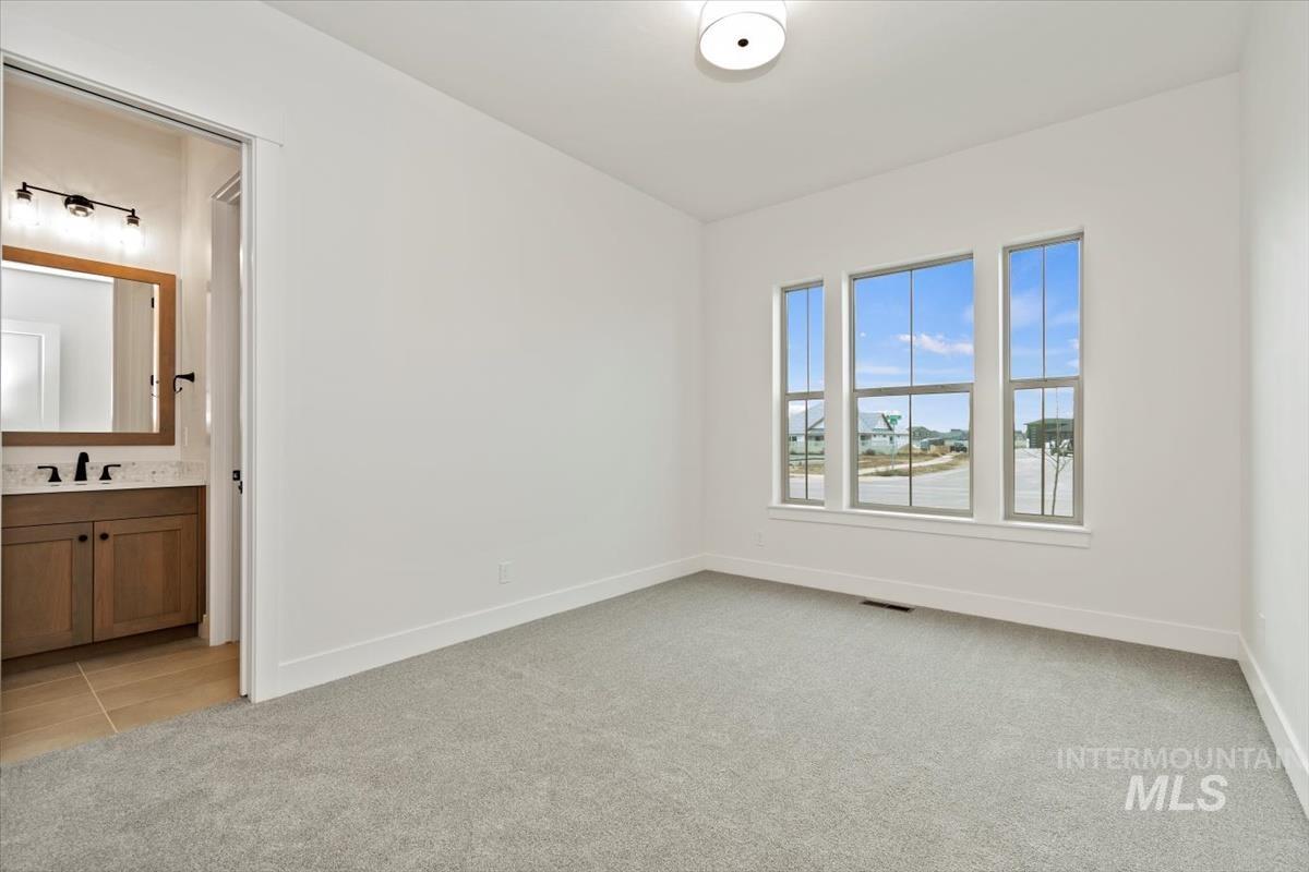 2090 N Ryde Ave. Property Photo 31