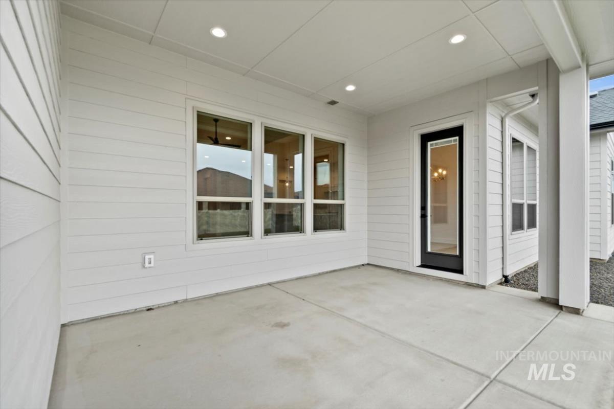 2090 N Ryde Ave. Property Photo 37
