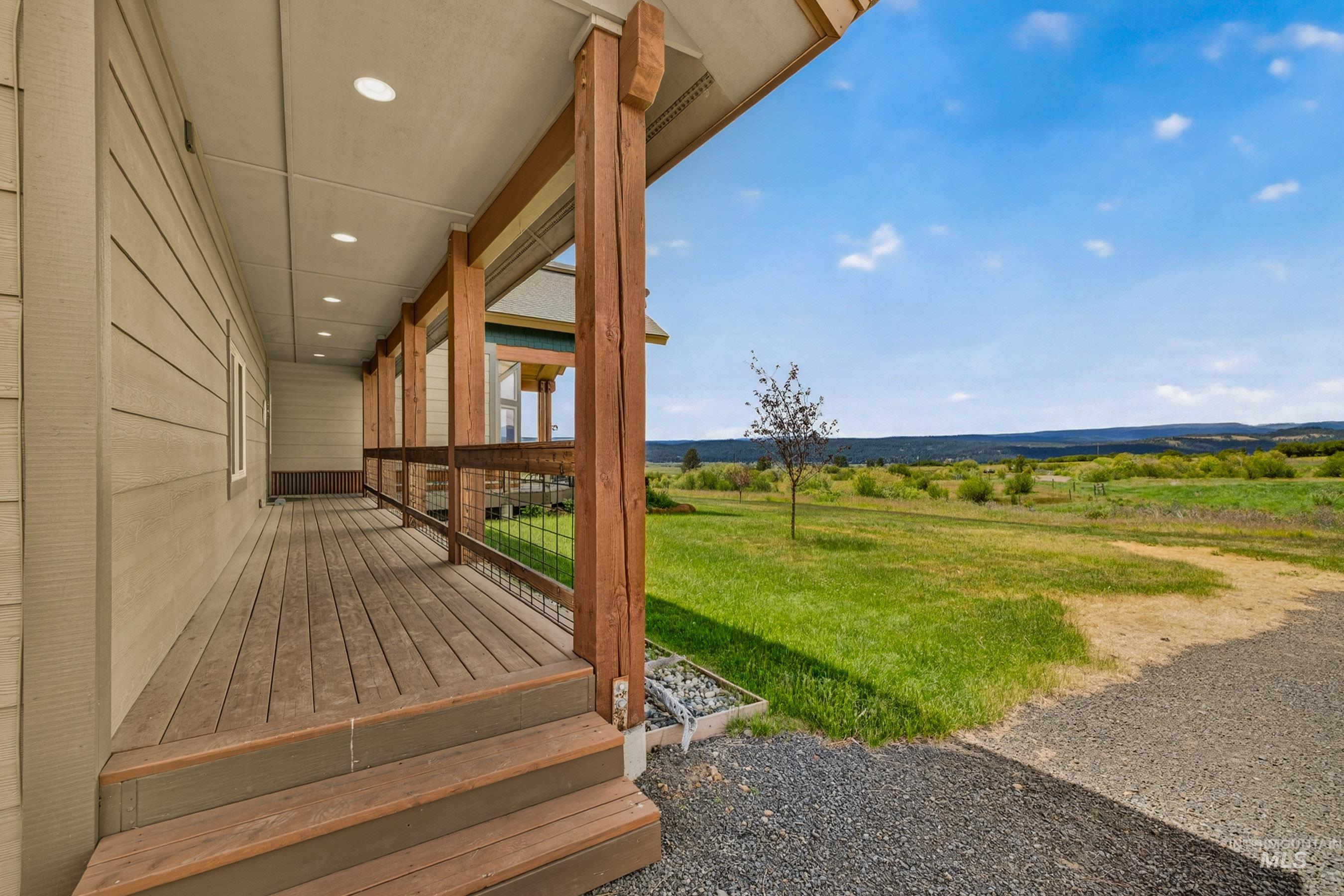 3202 Canyon Creek Way Property Photo 9