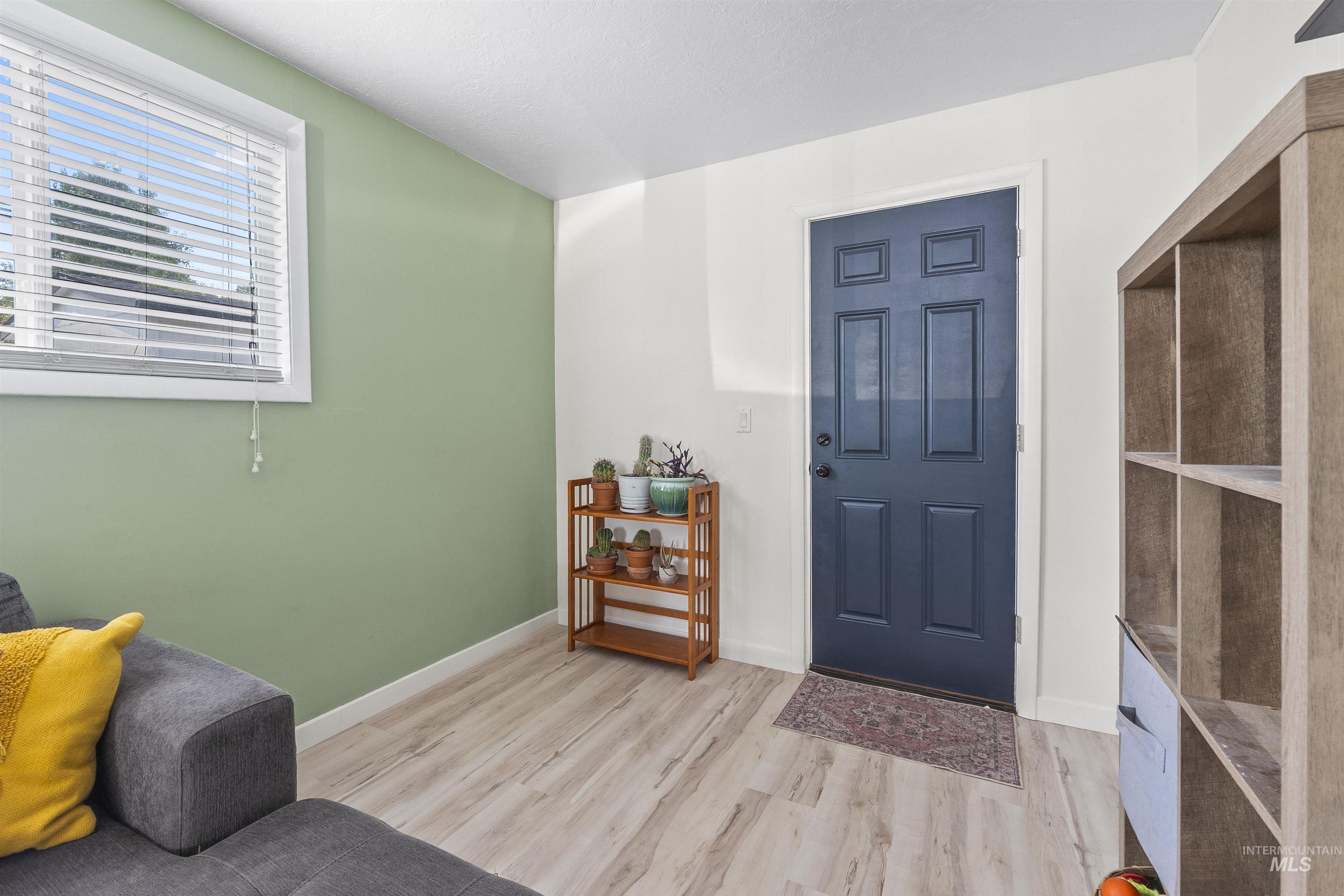 6308 W Butte Street Property Photo 25