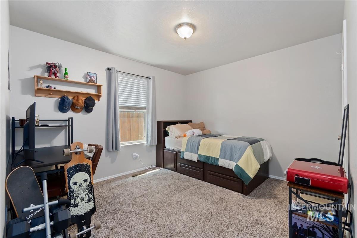 1746 E Deerhill Dr Property Photo 15