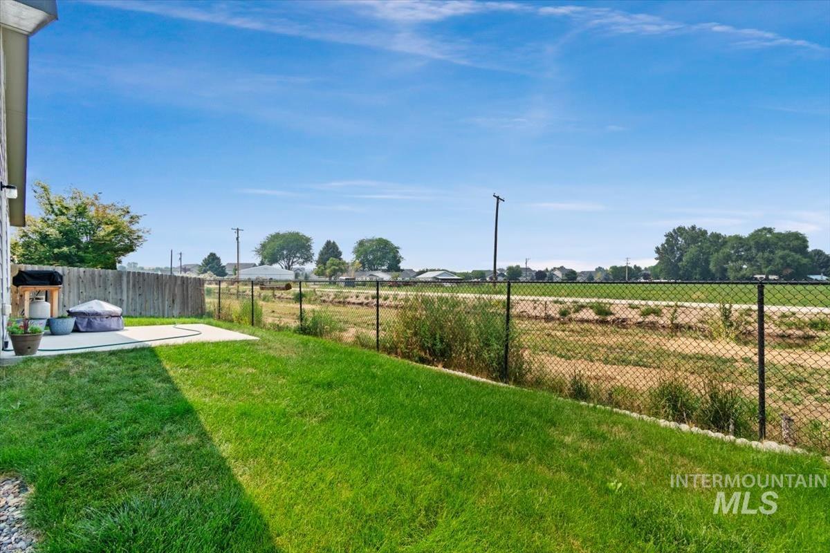 1746 E Deerhill Dr Property Photo 23