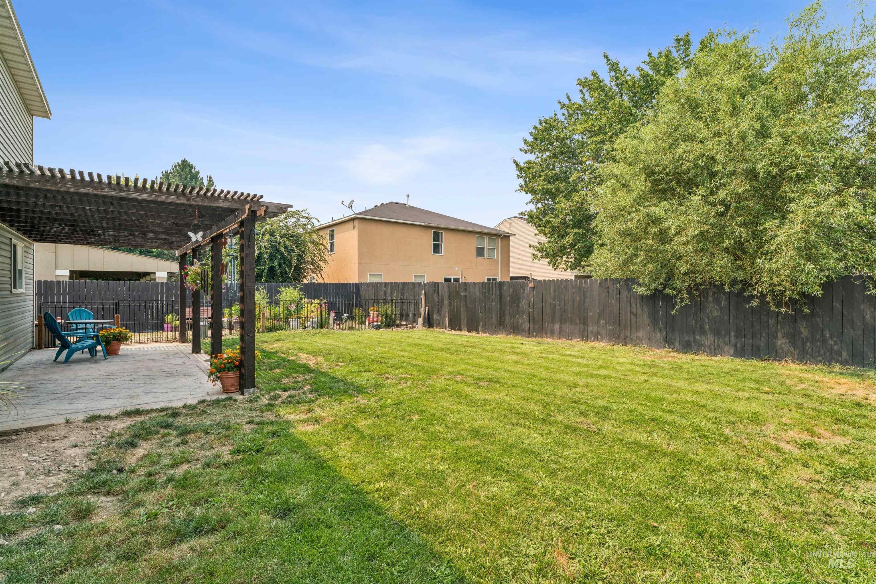 168 E Willow Creek Dr Property Photo 33