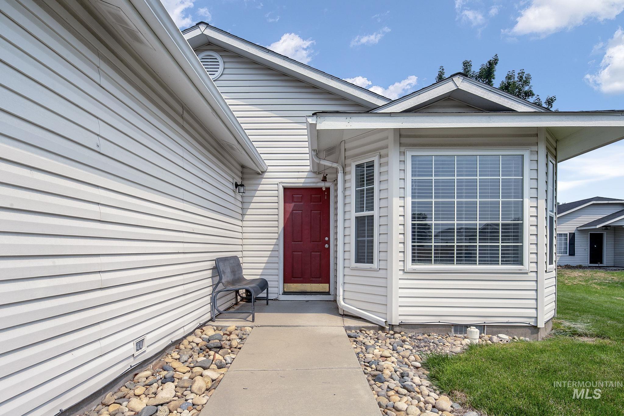 3308 Coachman Ct Property Photo 3