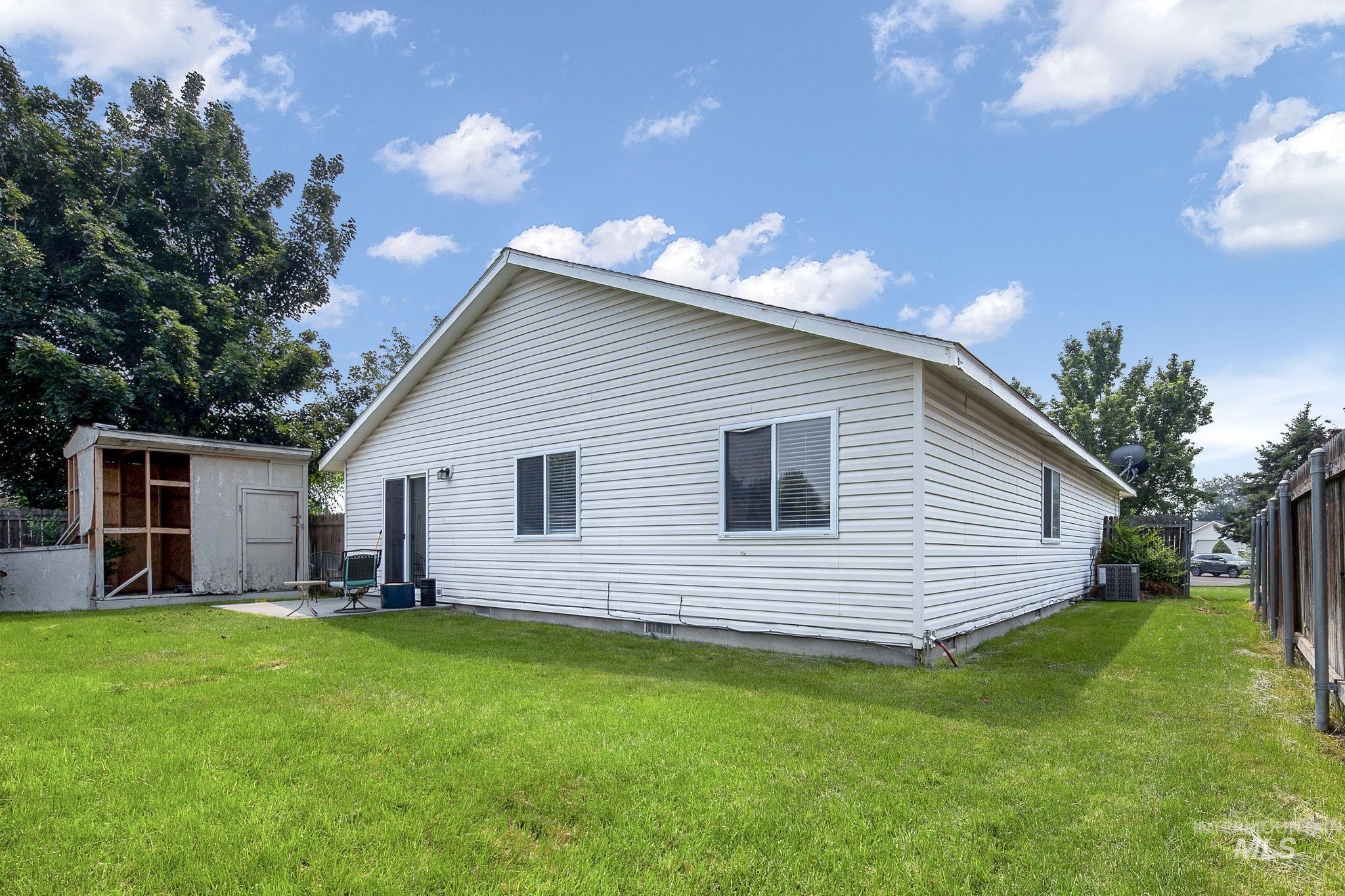 3308 Coachman Ct Property Photo 23