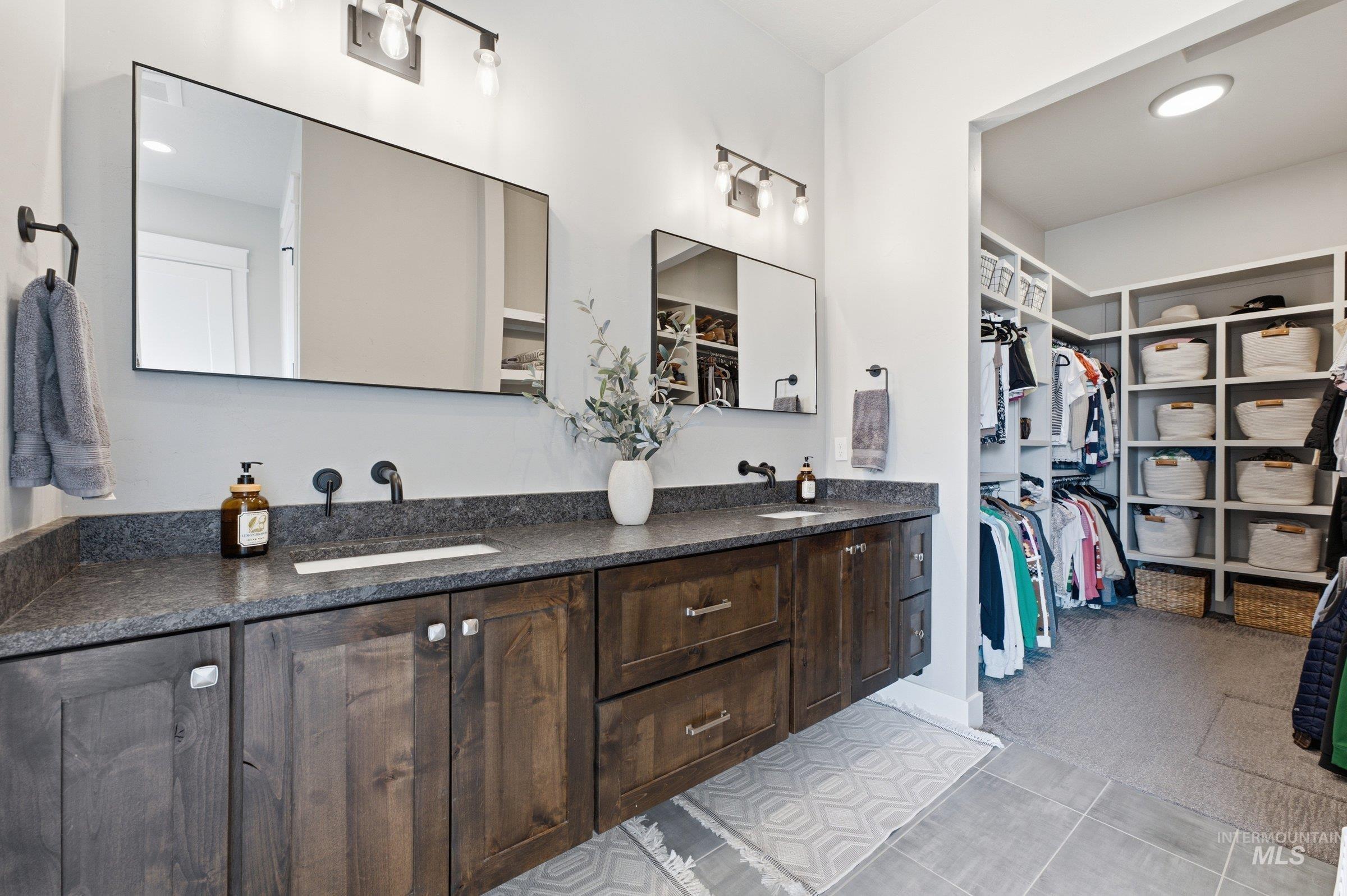 1315 N Big Star Place Property Photo 15