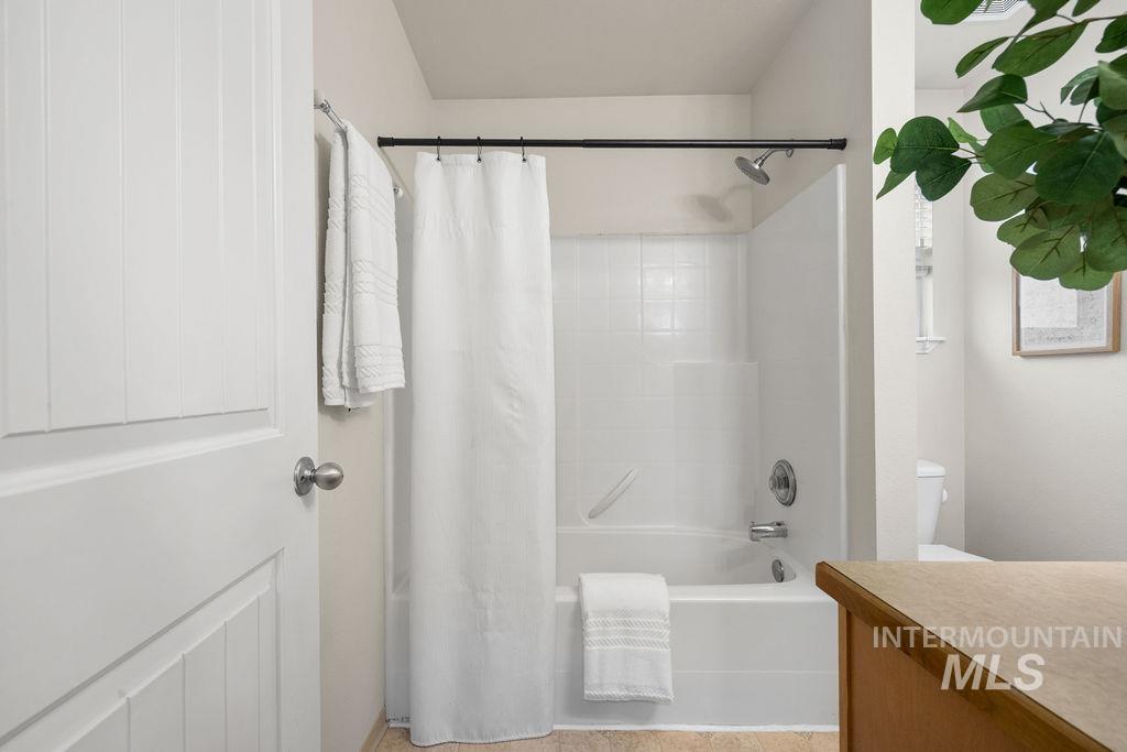 6416 W Butte Property Photo 28