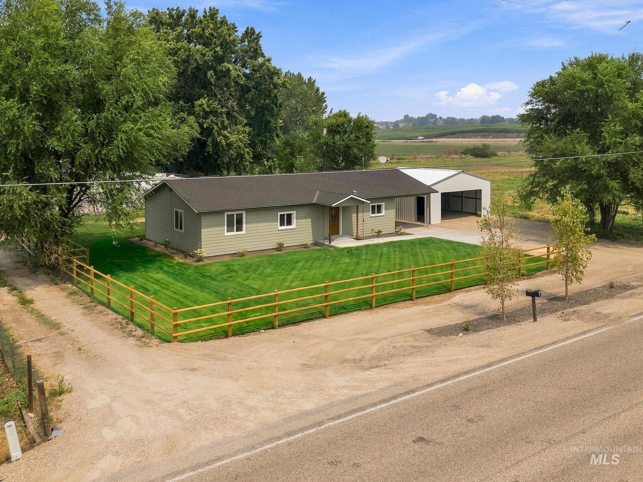 14666 Willis Rd Property Photo 1