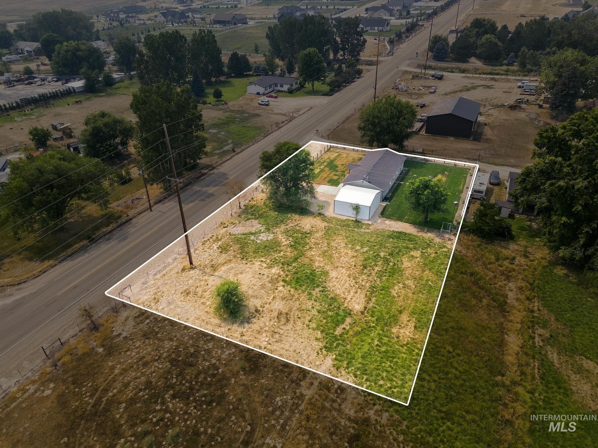 14666 Willis Rd Property Photo 10