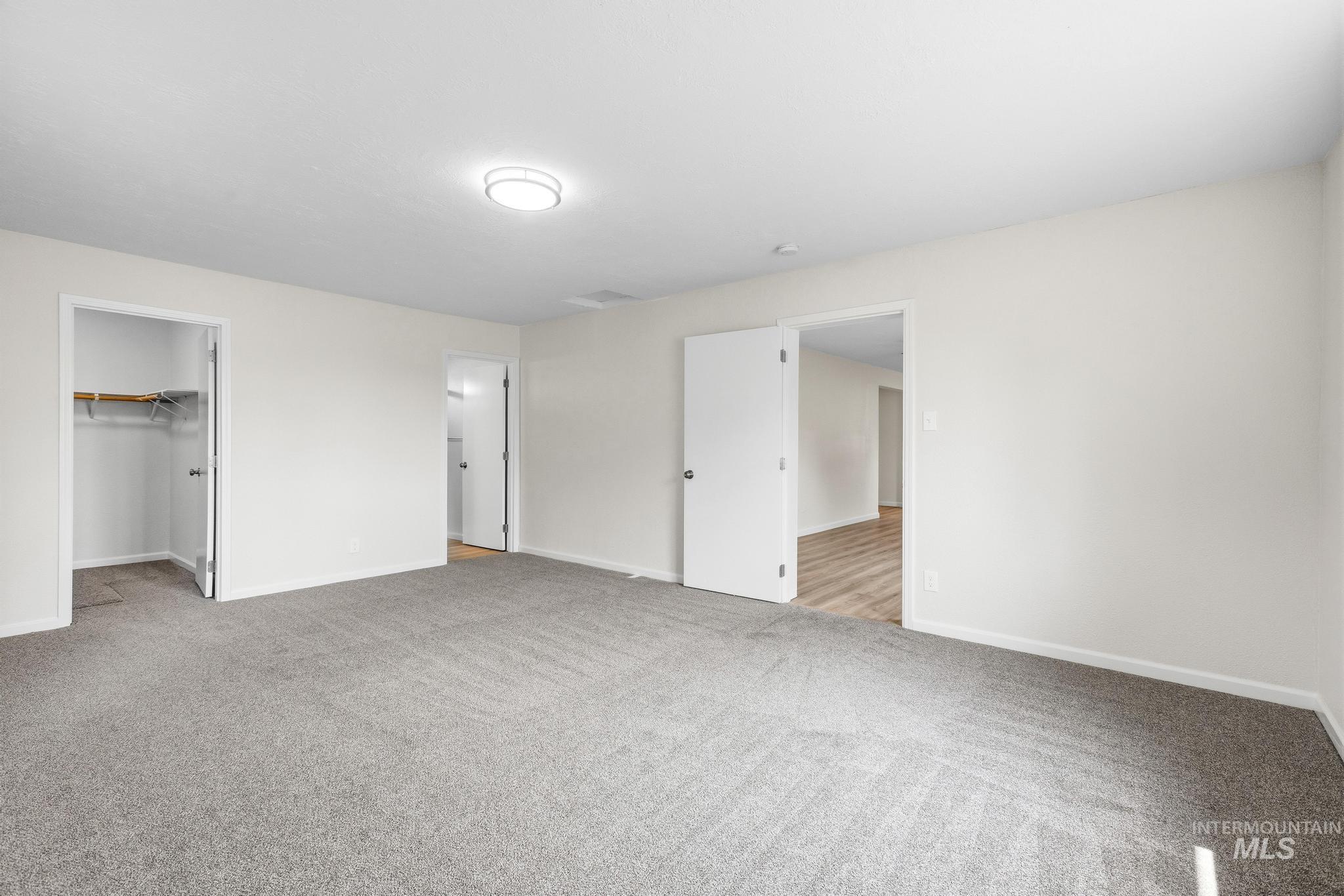 14666 Willis Rd Property Photo 24