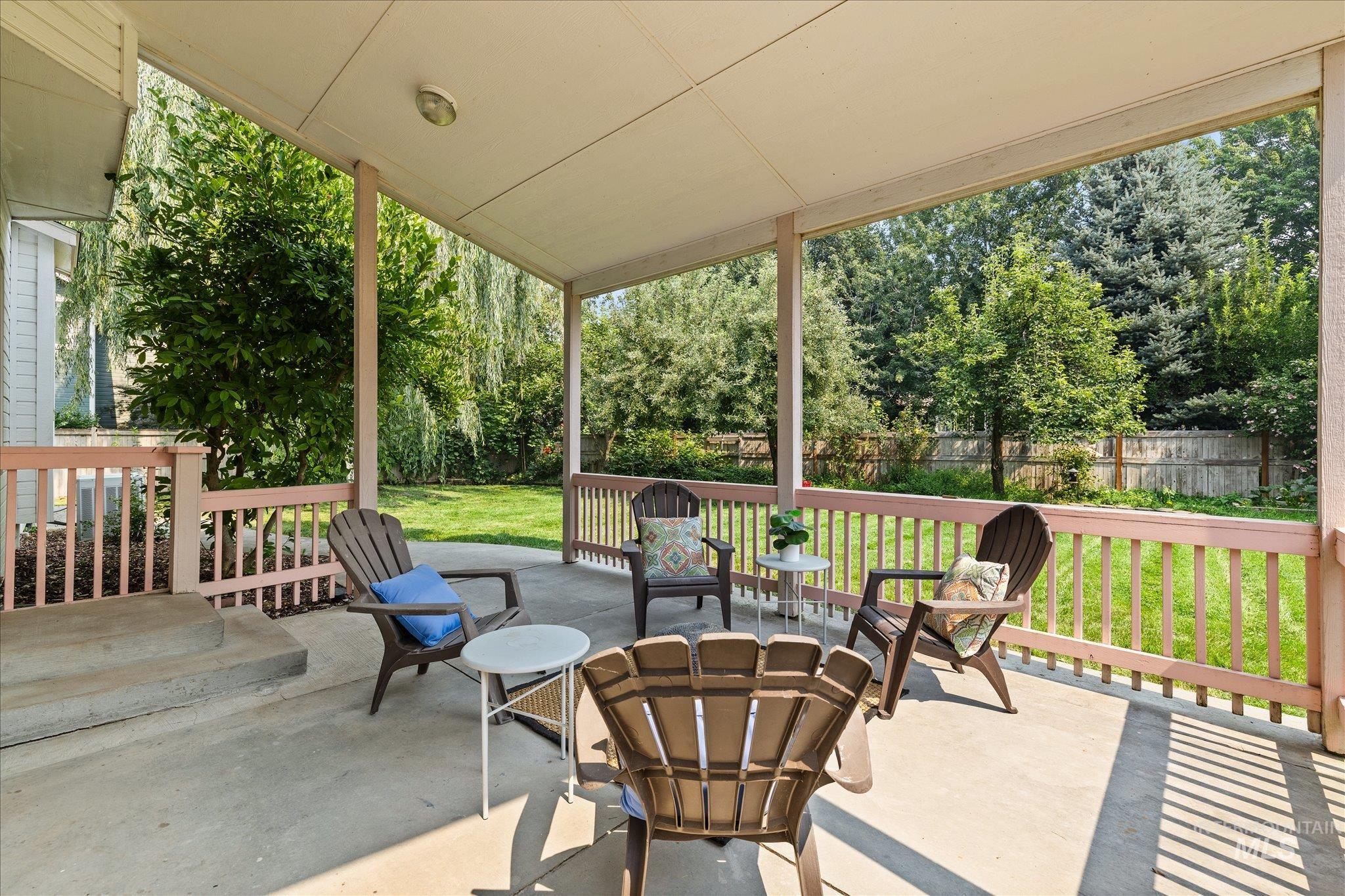 13396 W Bluebonnet Dr Property Photo 3