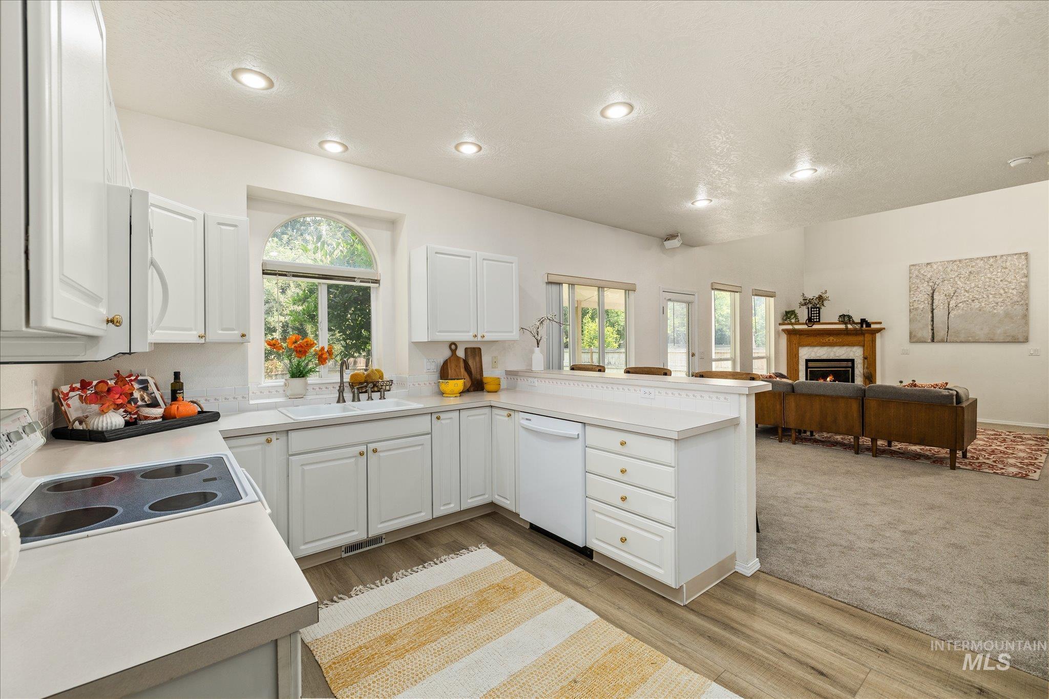13396 W Bluebonnet Dr Property Photo 12