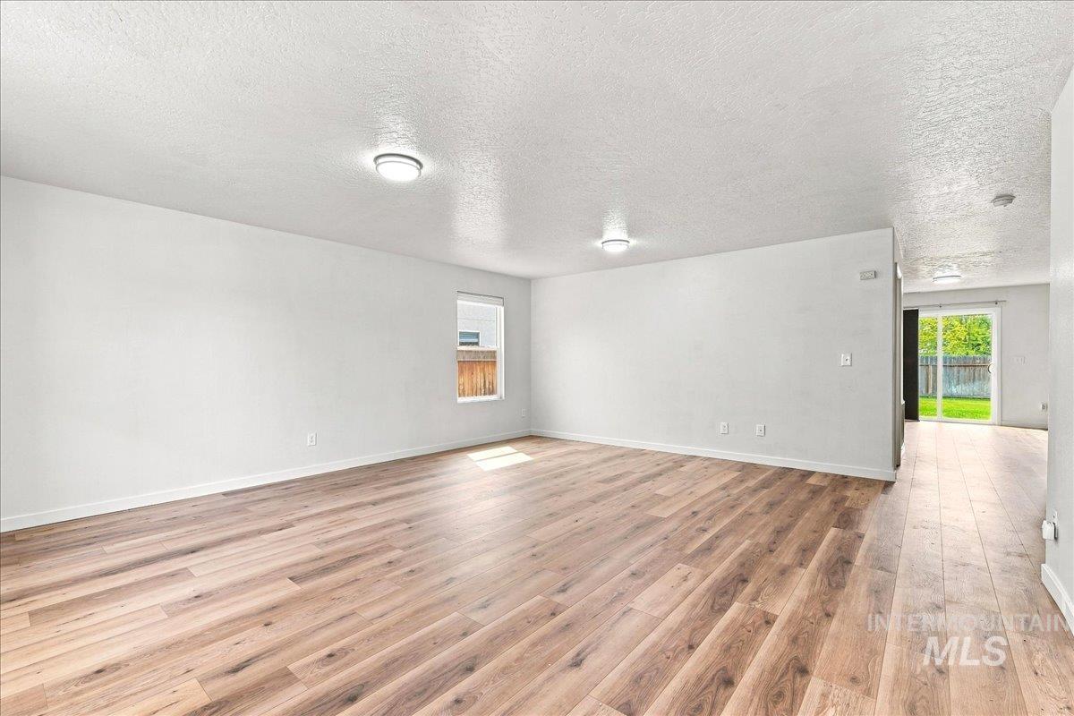 9629 W Bronze Drive Property Photo 5