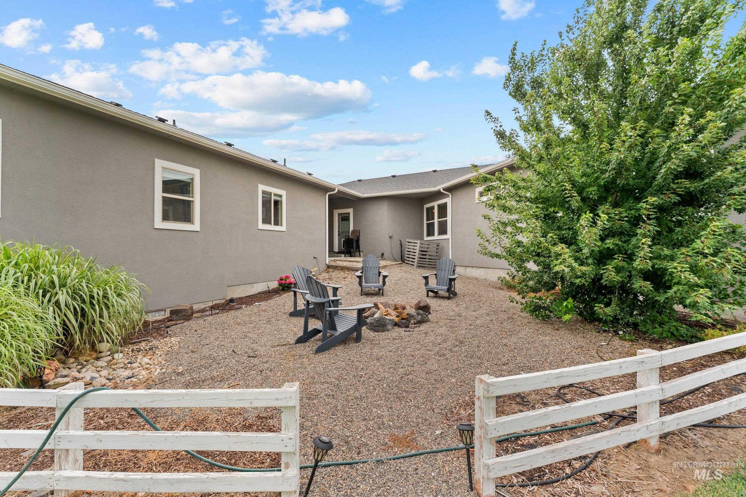 3942 Vista Ridge Ln Property Photo 22