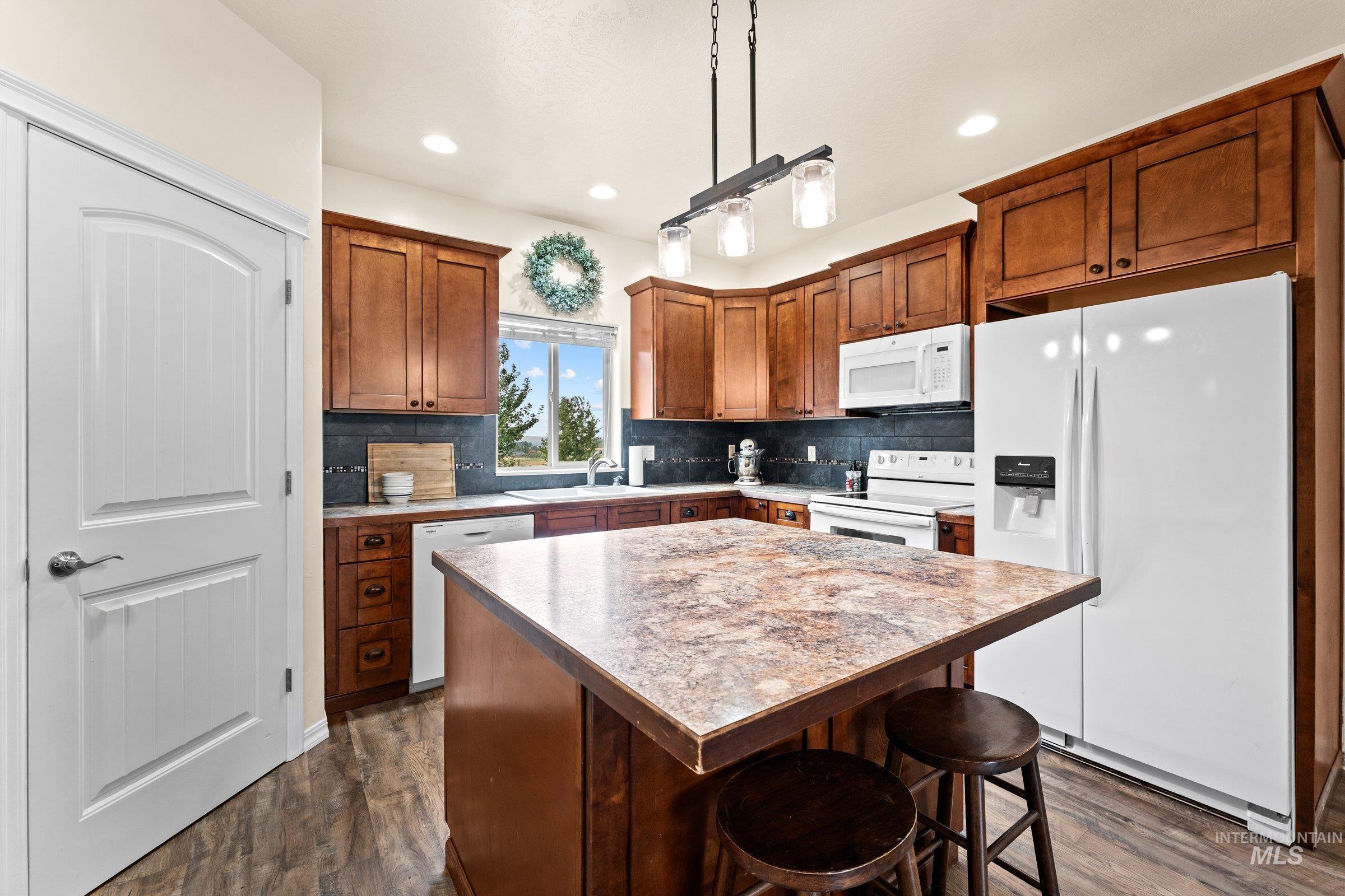 3942 Vista Ridge Ln Property Photo 25