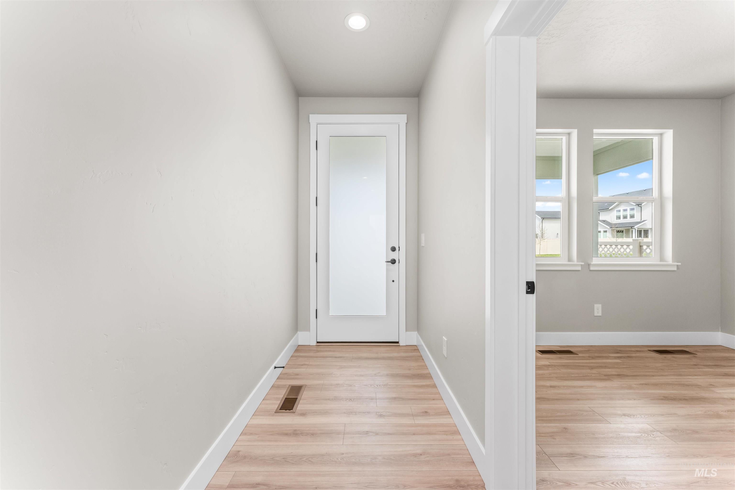 2877 W Jutland Property Photo 14