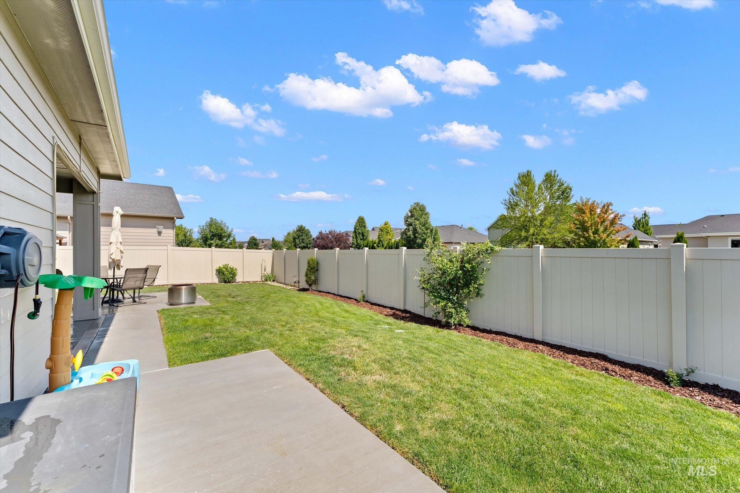770 E Bouquet Ct Property Photo 35