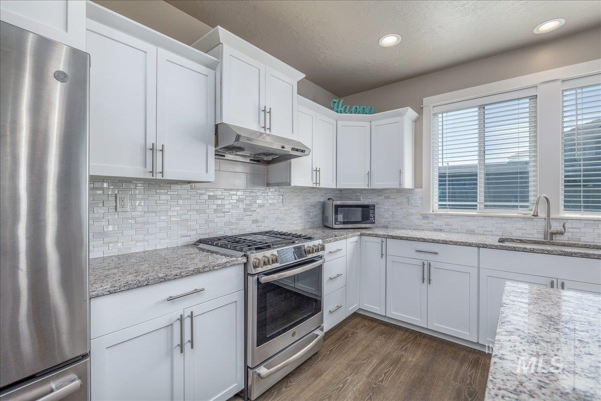 4476 N Glenrock Way Property Photo 13