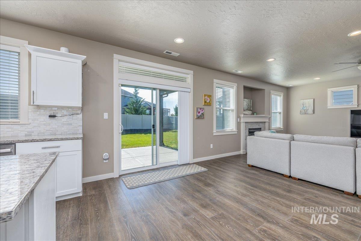 4476 N Glenrock Way Property Photo 17