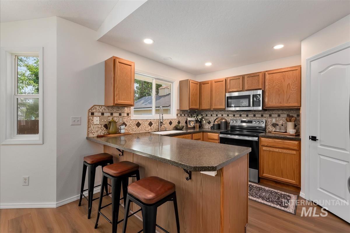 4484 S Santa Cruz Way Property Photo 6