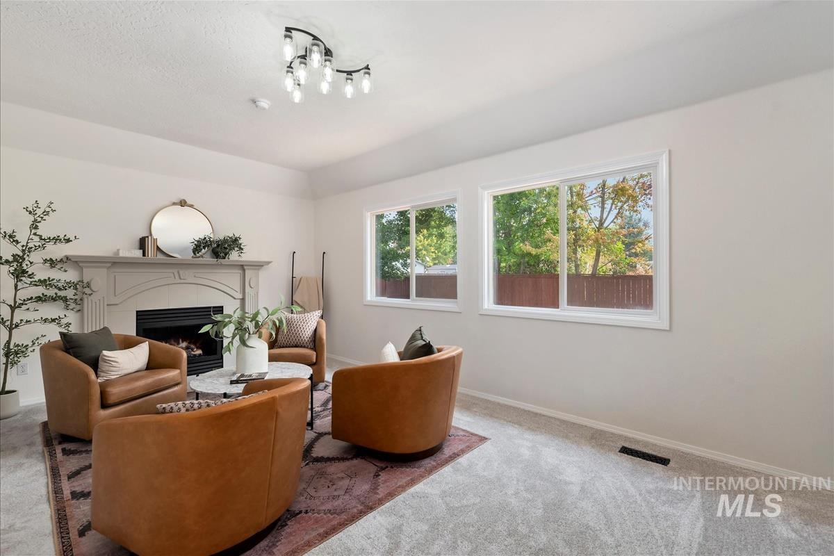4484 S Santa Cruz Way Property Photo 12