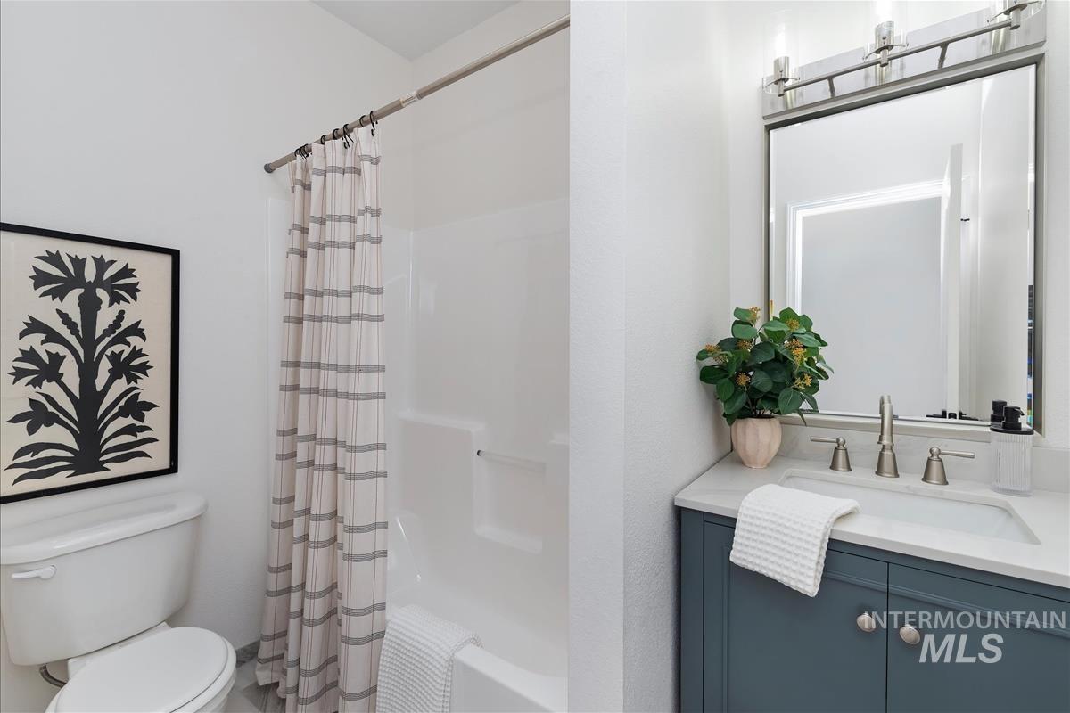 4484 S Santa Cruz Way Property Photo 18
