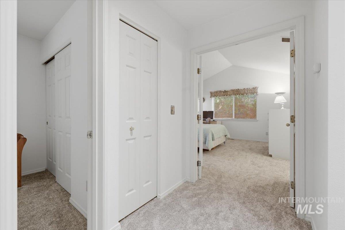 2401 S Swallowtail Ln Property Photo 25