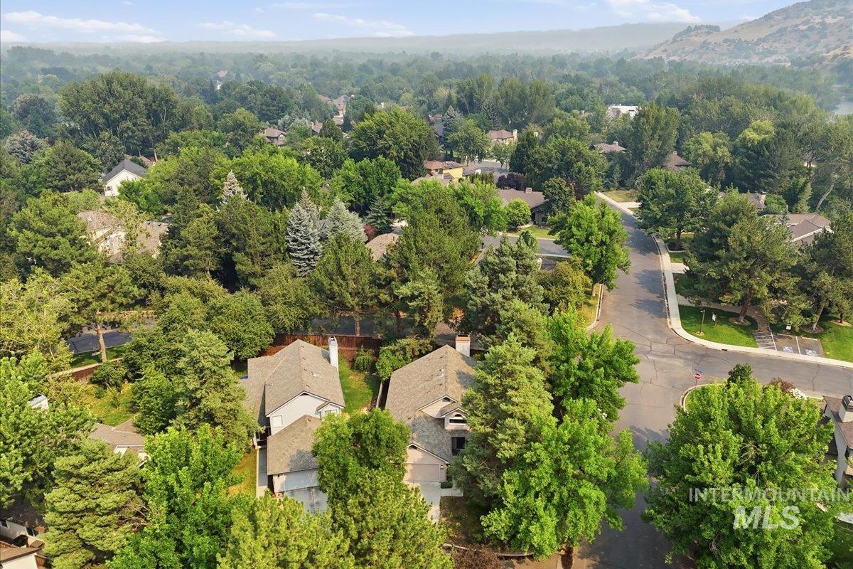2401 S Swallowtail Ln Property Photo 41