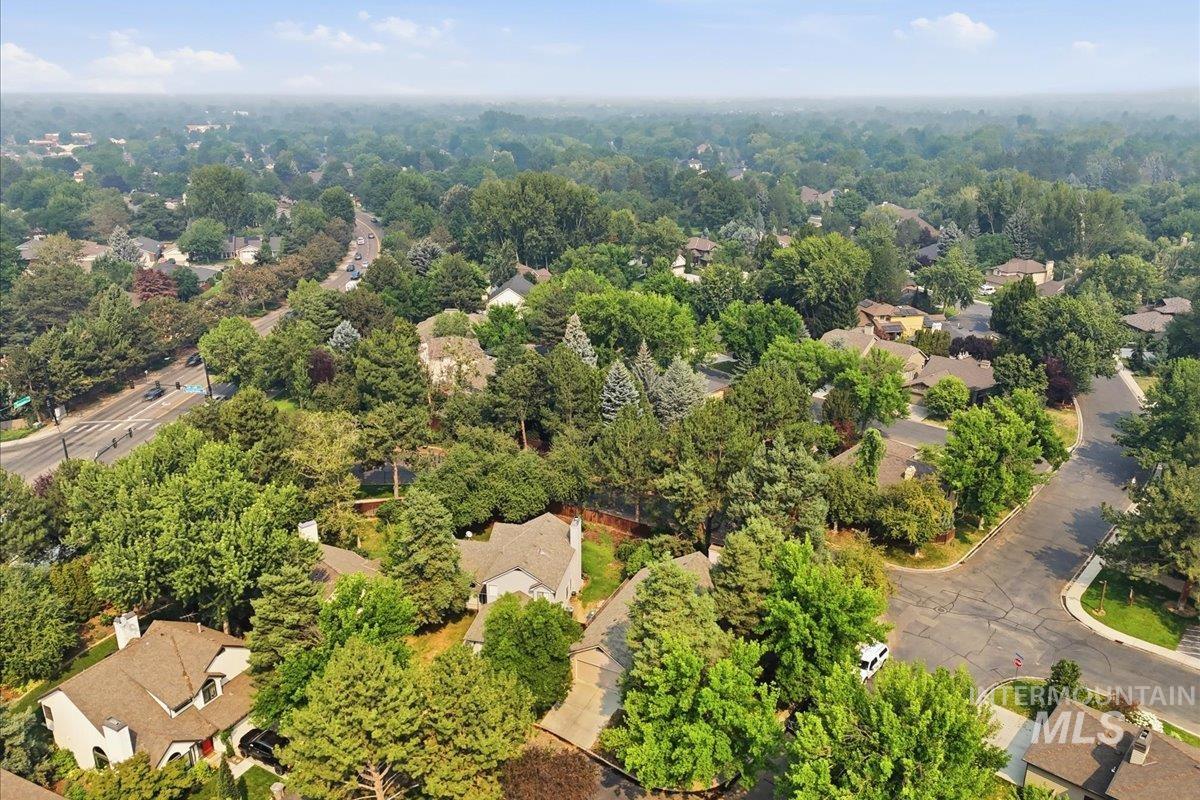 2401 S Swallowtail Ln Property Photo 45