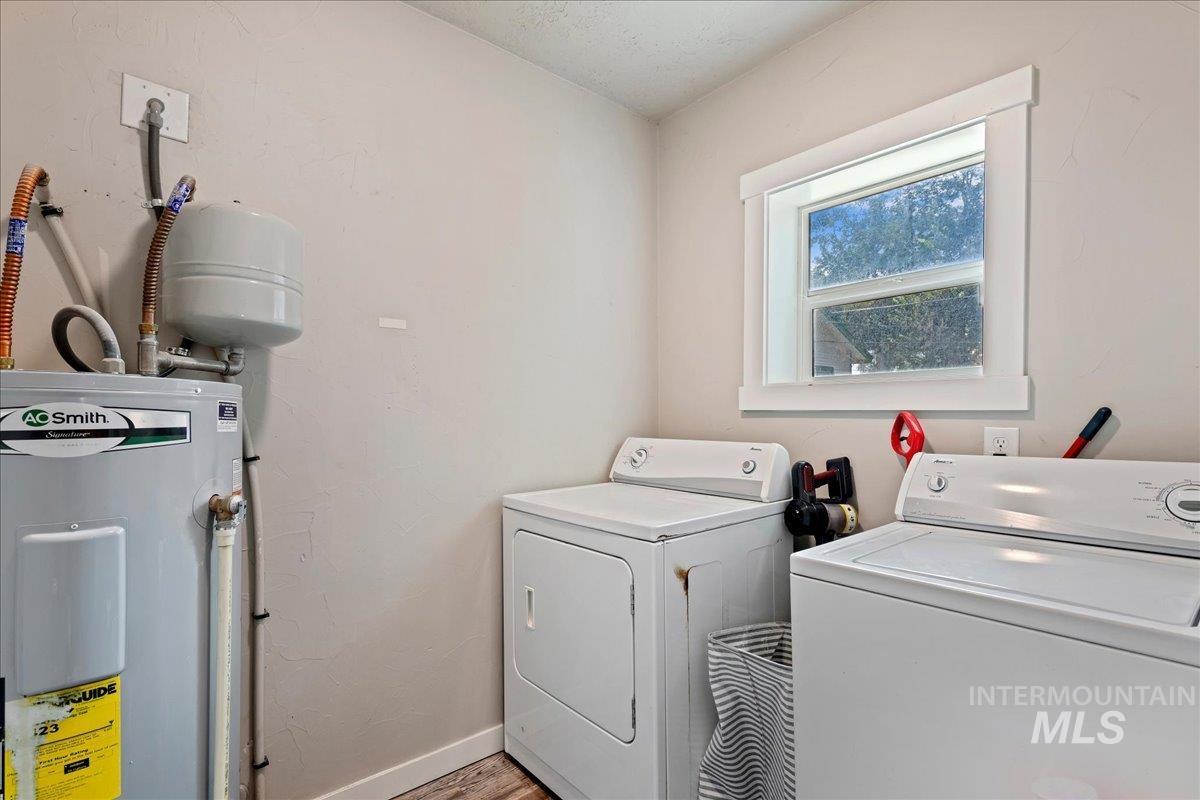 820 E Elgin St Property Photo 22