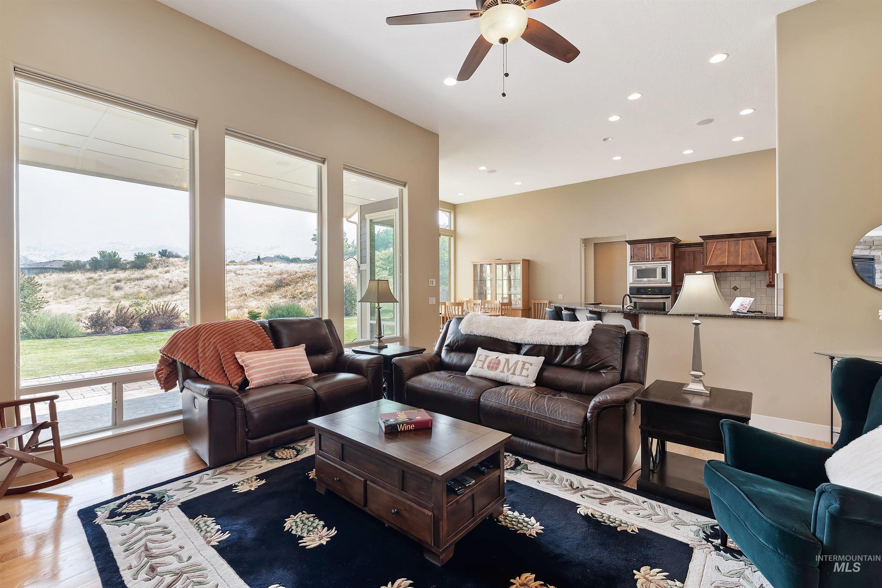 4026 W Deerpath Drive Property Photo 15