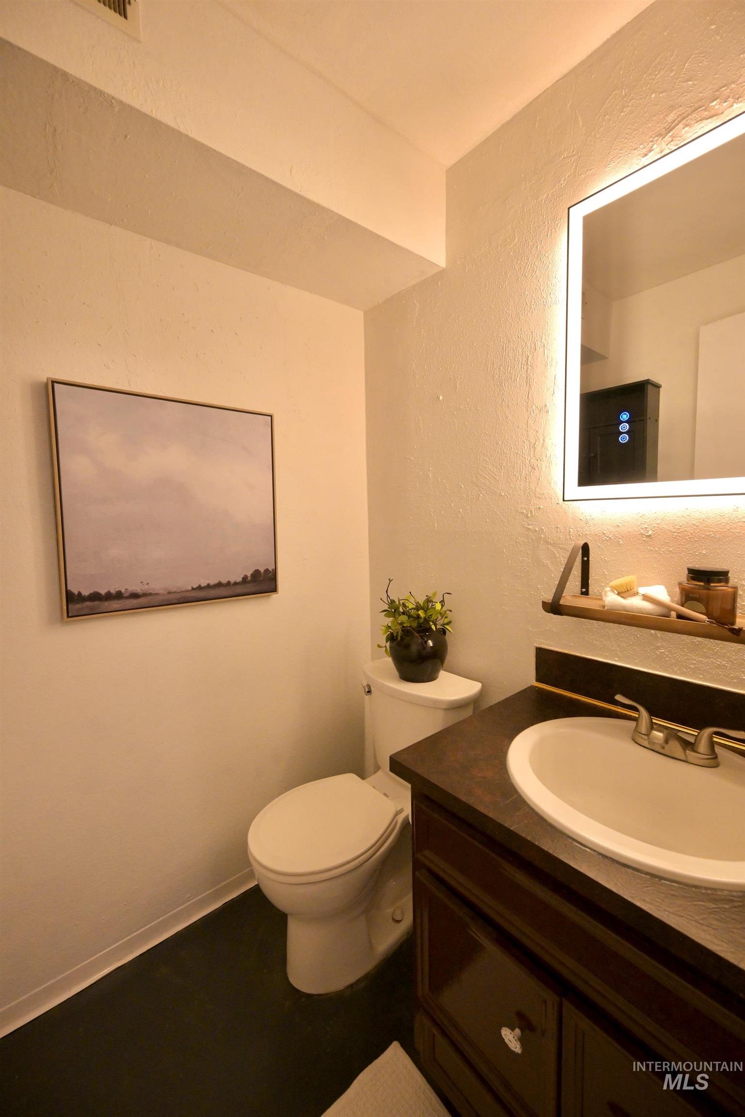 5541 N Samson Ave. Property Photo 25