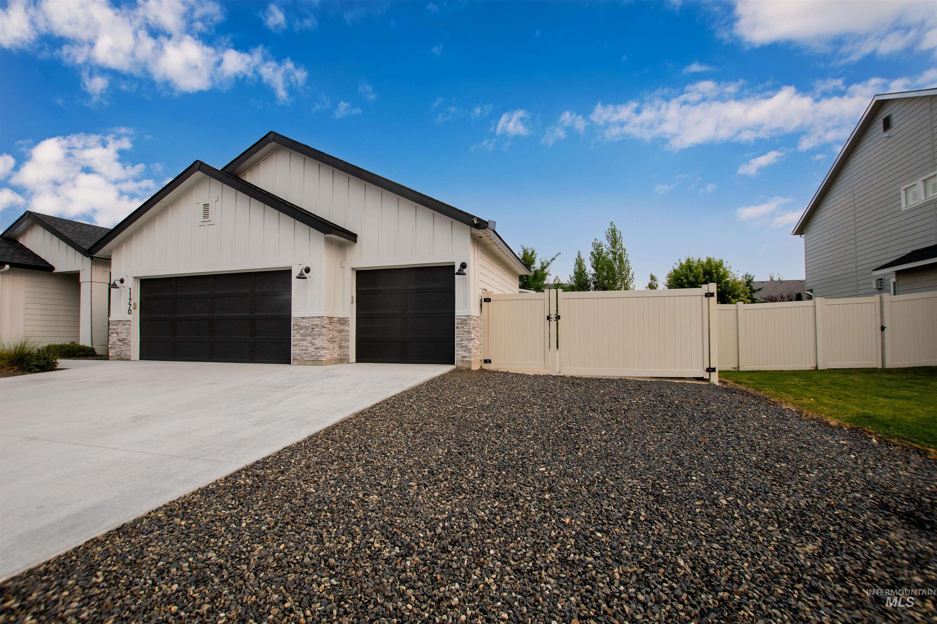 11770 W Meadowbreeze St Property Photo 5